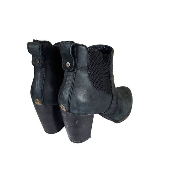 UGG- Women’s Cobie Leather Suede Black Pull On Booties Size 7.5 - Picture 10 of 15